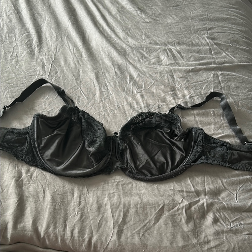 Change black bra